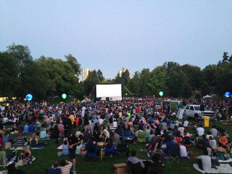 Free-Outdoor-Movies-Vancouver-2014-800x600